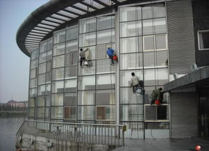 提升城市形象，保障建筑安全——臨桂縣工廠高空清潔與開荒保潔服務全解析
